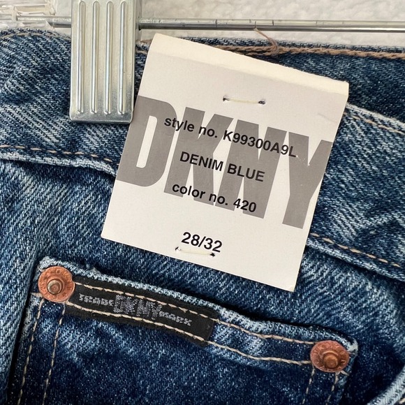 DKNY Women's Jean Straight Denim Blue‎ Women's Size W28xL32 VTG NWT - Picture 5 of 13